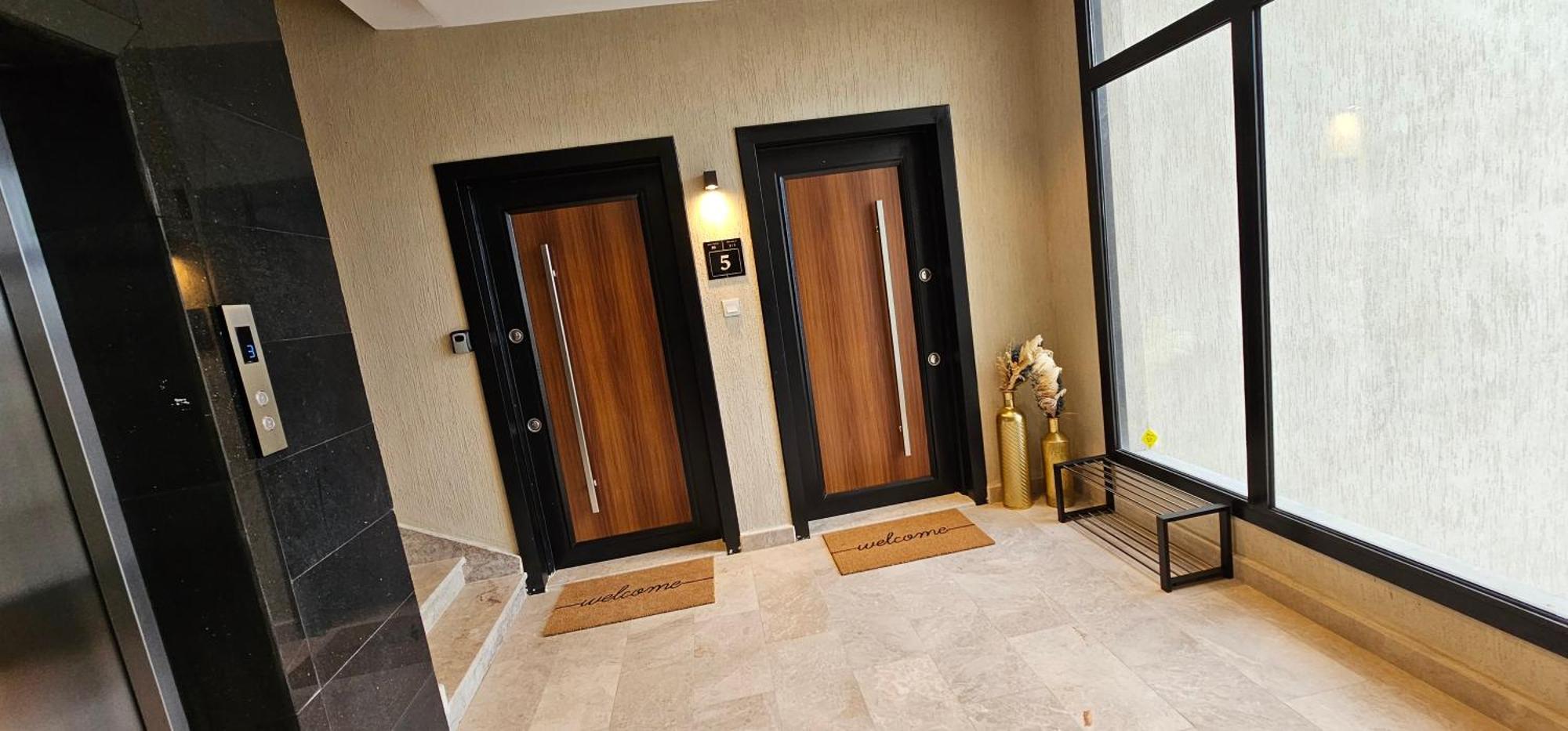 الشقق الفاخرة Modern Apartments Of 3 Bedrooms 5 Minutes To Haram Medina Exterior photo